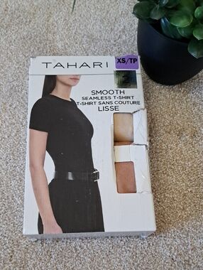 Tahari Smooth Tees 2 Pack Beige Tan Brown  Stretch Short Sleeve Womens Size XS